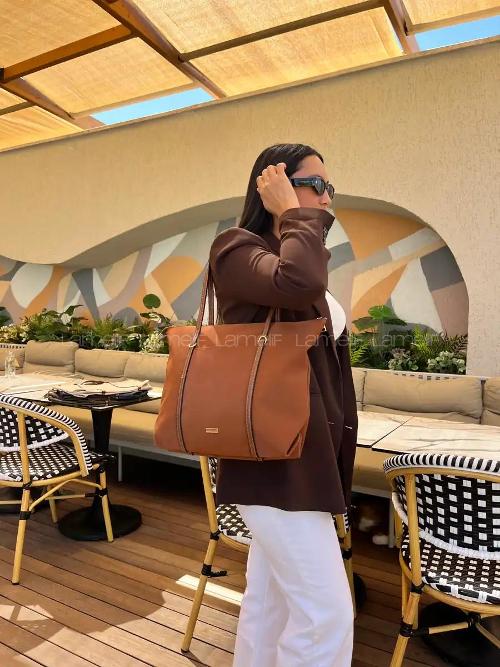 Tan Buckle Skin Hand Bag Bag