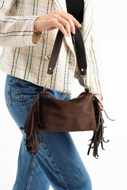 Lamelif Süet Püsküllü Kadın Omuz Çantası Acı Kahve