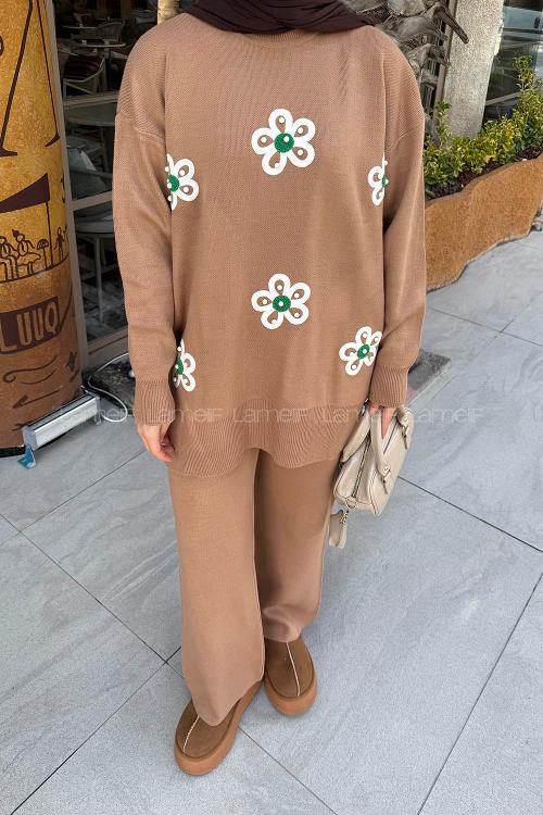 Lamelif İnci Detaylı Triko Takım Camel