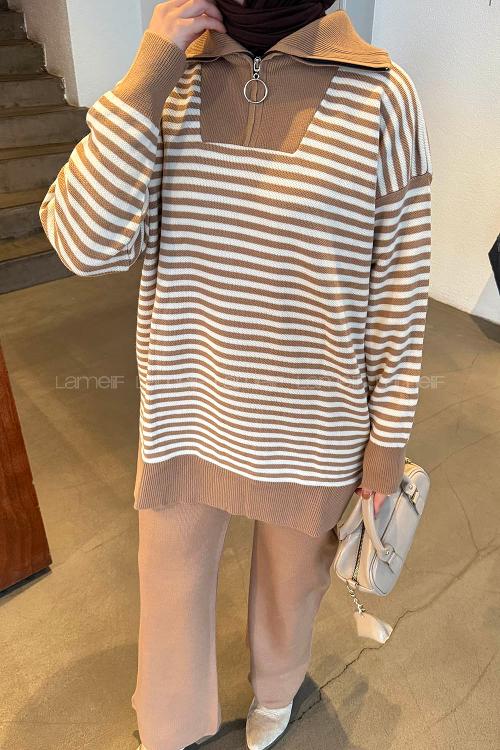 Lamelif Çizgili Balıkçı Yaka Triko Takım Camel