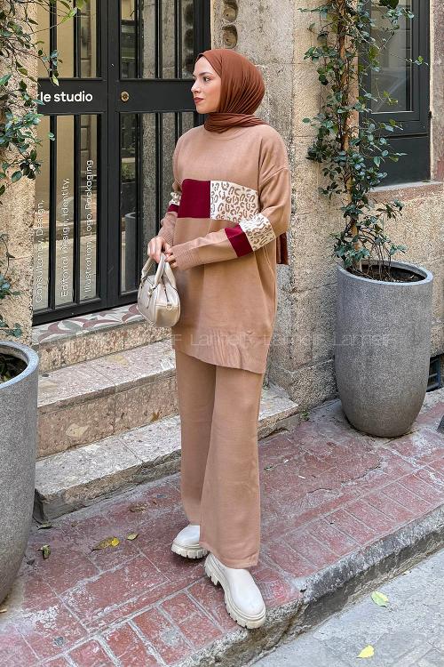 Lamelif Desenli Triko Takım Camel