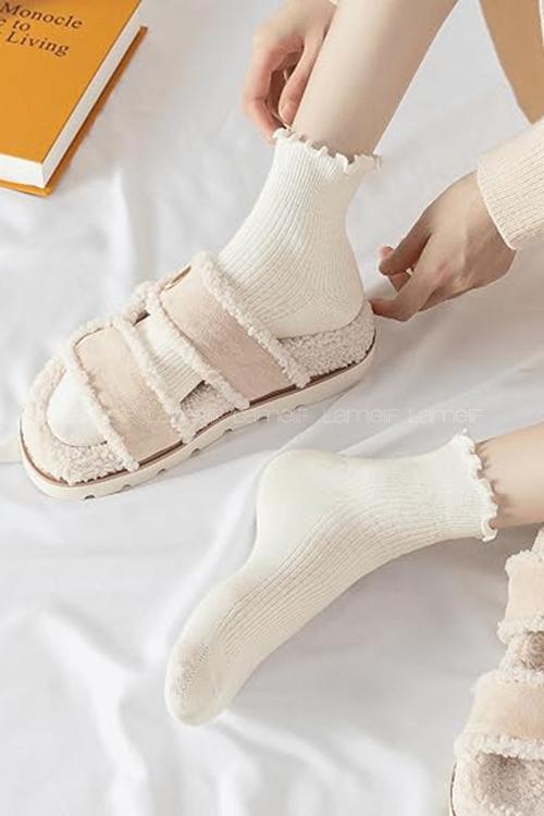 Lamelif Fırfır Yarım Konç Çorap