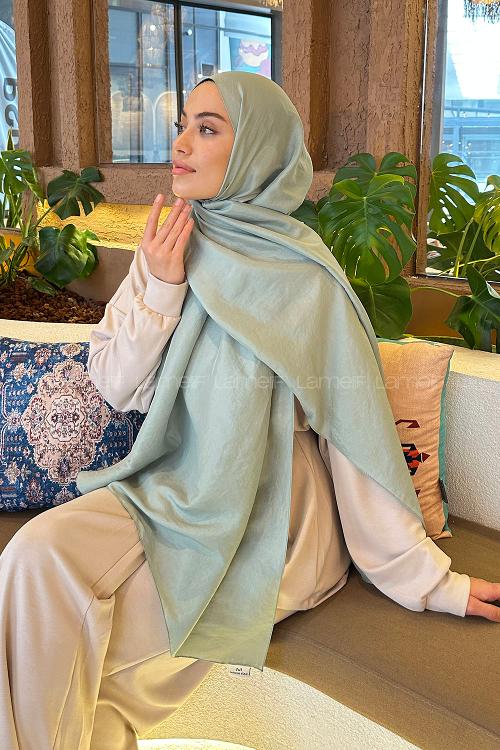 Plum Green Viscose Fabric Straight Shawl