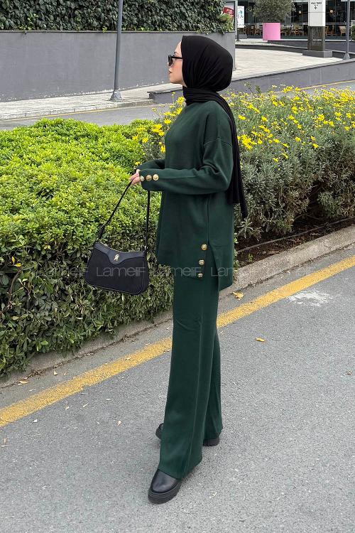 Lamelif Düğme Detaylı Triko Takım Zümrüt