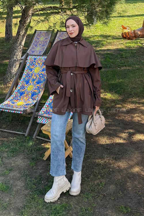Lamelif Bağlama Detaylı Pelerinli Trençkot Acı Kahve
