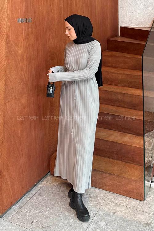 Lamelif Dikiş Detaylı Tesettür Elbise Gri