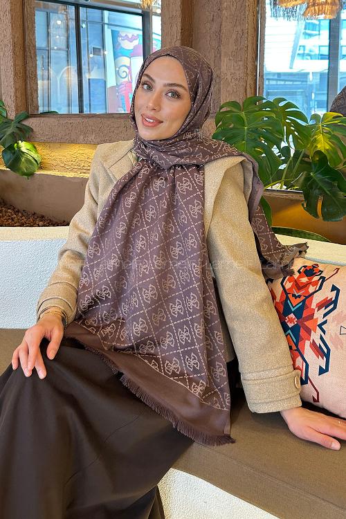 Lamelif Guess Desen Kaşmir Çift Taraflı Şal Kahverengi