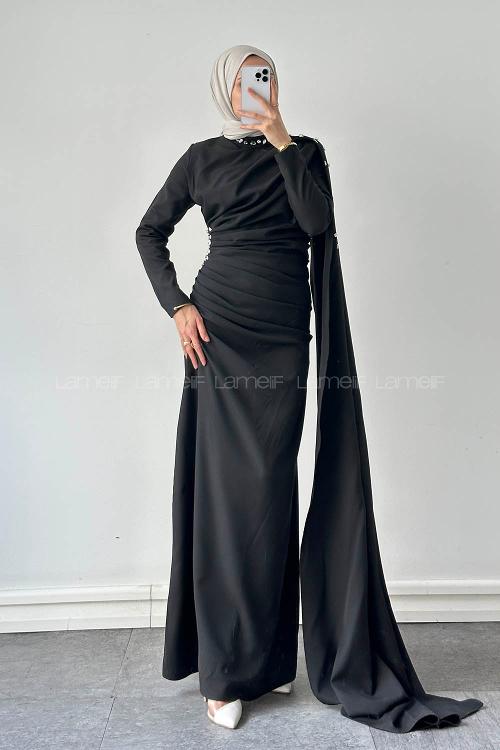 Lamelif Pelerin Detaylı Taşlı Elbise Siyah