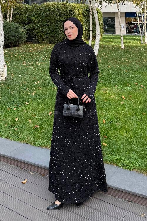 Lamelif Taş Detaylı Tesettür Elbise Siyah