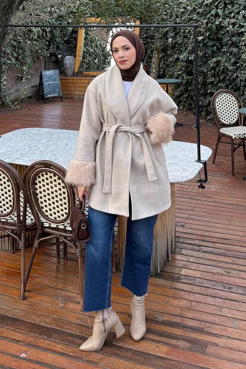 Lamelif Kol Kürk Detaylı Kaşe Kaban Taş Rengi