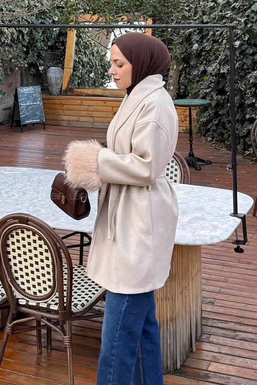 Lamelif Kol Kürk Detaylı Kaşe Kaban Taş Rengi
