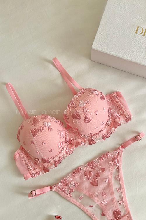 Lamelif Büstiyer Dantelli Kalp Nakışlı Destekli Takım