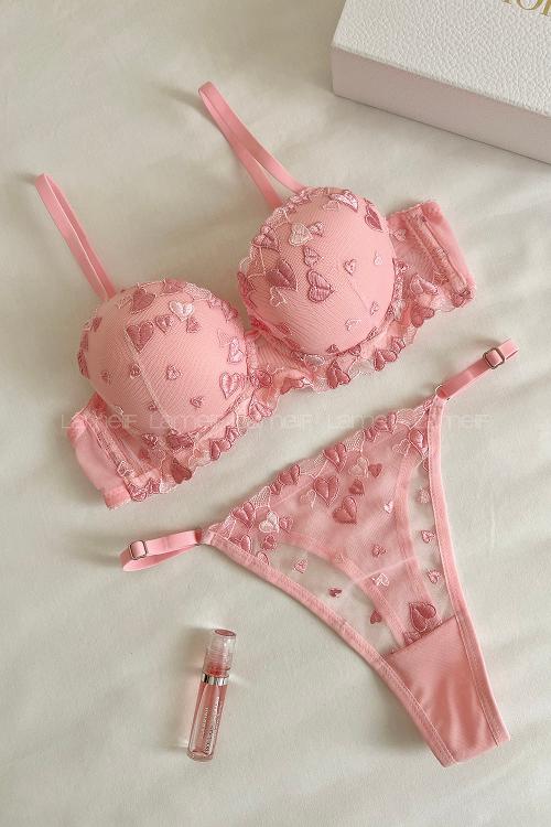 Lamelif Büstiyer Dantelli Kalp Nakışlı Destekli Takım