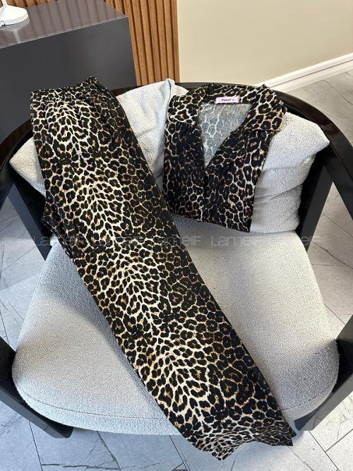 Lamelif Leopar Desen Süet Kumaş Pijama Seti