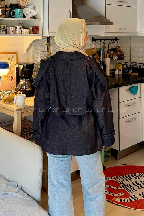 Lamelif Aller Detaylı Pelerinli Kısa Trençkot Füme