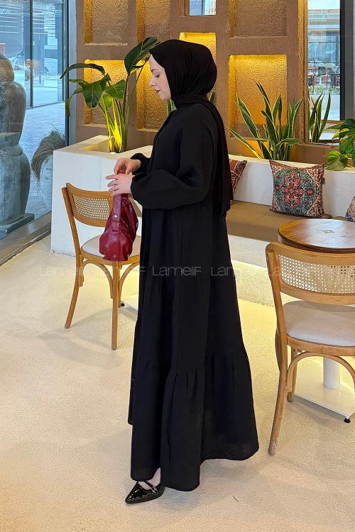 Lamelif Ön Yarım Düğme Detaylı Müslin Kumaş Tesettür Elbise Siyah