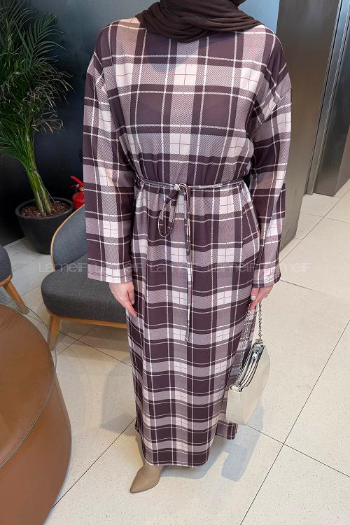 Lamelif Ekose Desen Tesettür Elbise Kahverengi-Bej