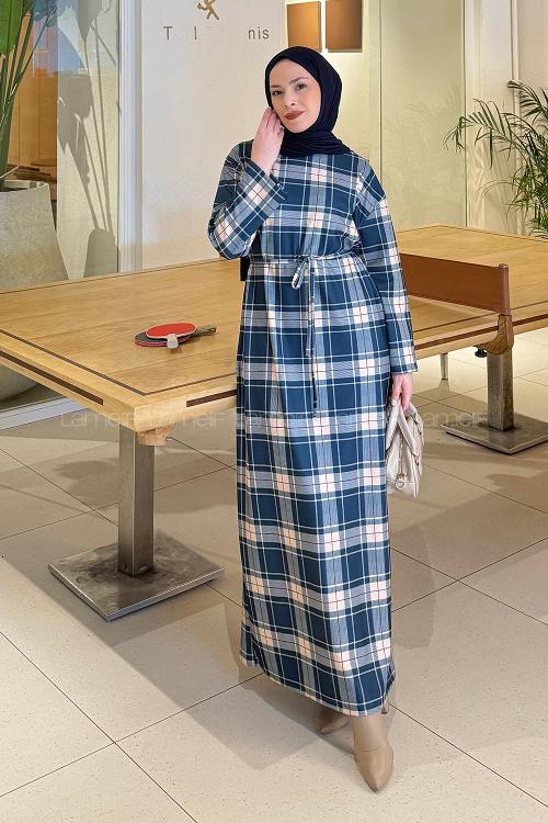 Lamelif Ekose Desen Tesettür Elbise Petrol Mavisi