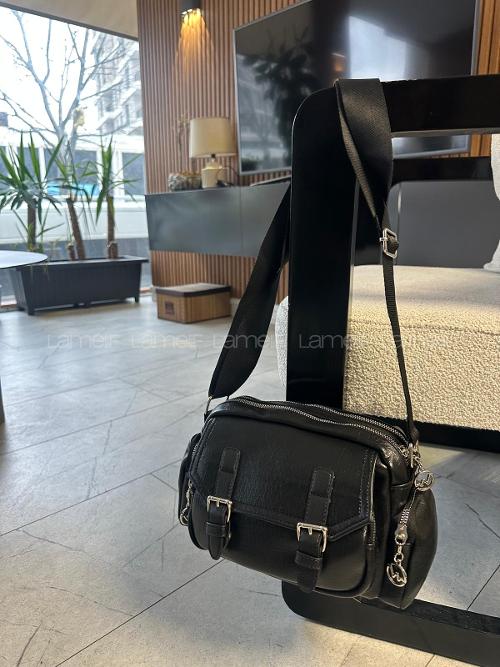 Black Belted Skin Hand Bag Arm Bag Bag