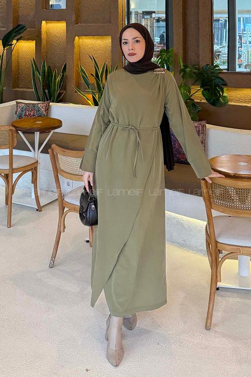 Lamelif Broş Detaylı Tesettür Elbise Yağ Yeşili