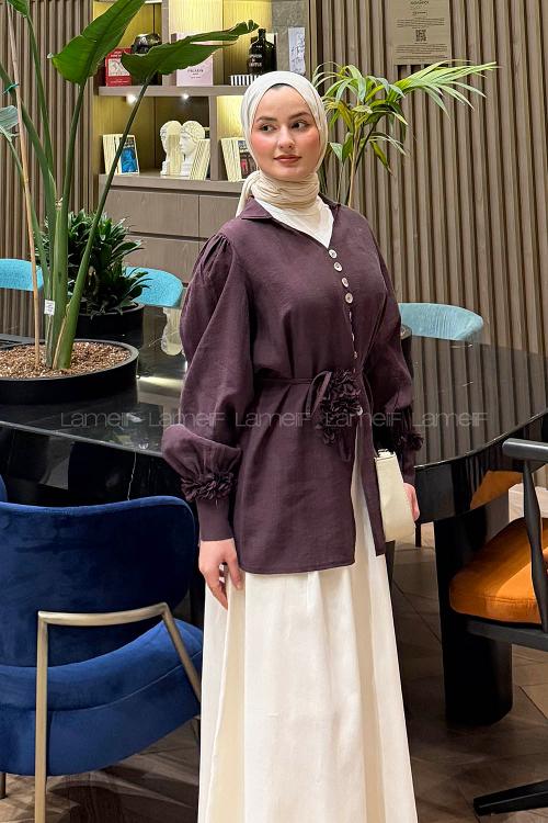 Lamelif Çiçek Aksesuarlı Gömlek Mürdüm