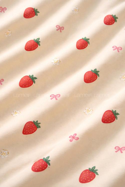 Lamelif Kadın Milan Kumaş  Çilek  Desenli Pijama Takımı