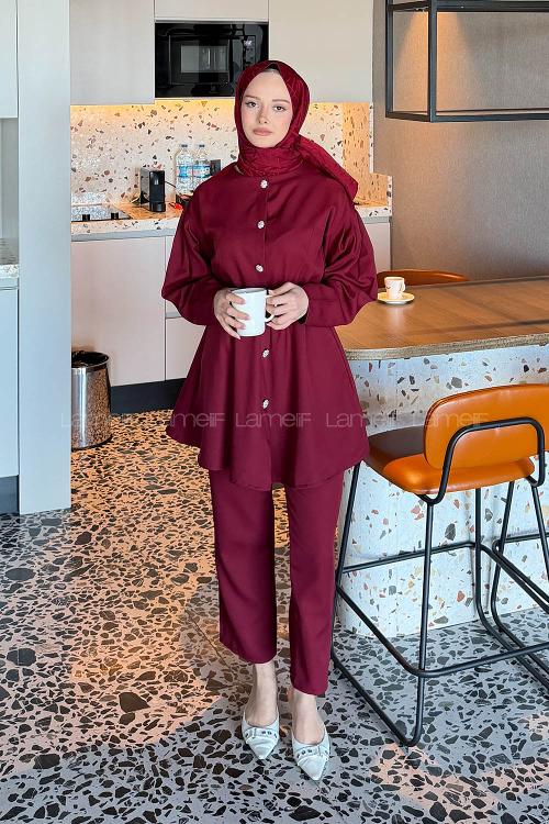 Lamelif Taş Düğme Detaylı Kemerli Takım Bordo