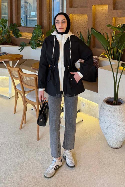 Lamelif Kapüşonlu Garnili Yağmurluk Siyah