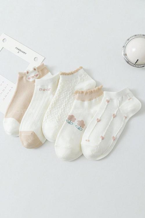 Lamelif Kabartmalı Konsept Patik Çorap