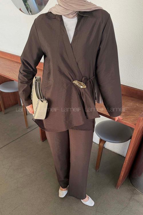 Lamelif Toka Detaylı Pantolonlu İkili Takım Acı Kahve