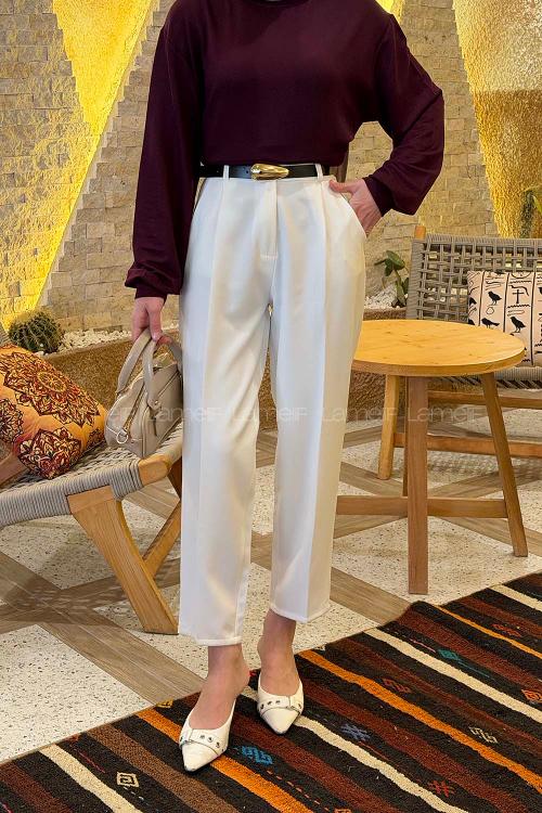 Lamelif Kemer Detaylı Havuç Pantolon Beyaz