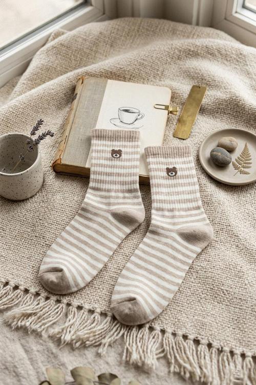 Lamelif Penye Çizgili Ayı Kolej Çorap