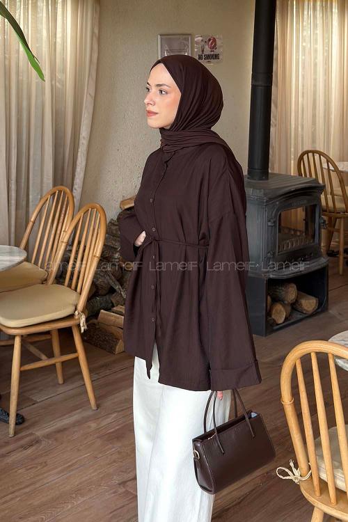 Lamelif Bağlama Detaylı Yırtmaçlı Gömlek Acı Kahve