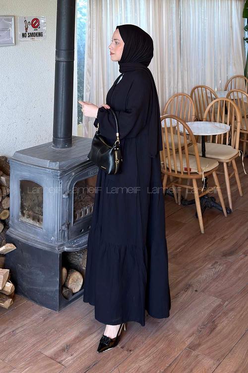 Lamelif Ön Yarım Düğme Detaylı Müslin Kumaş Tesettür Elbise Siyah