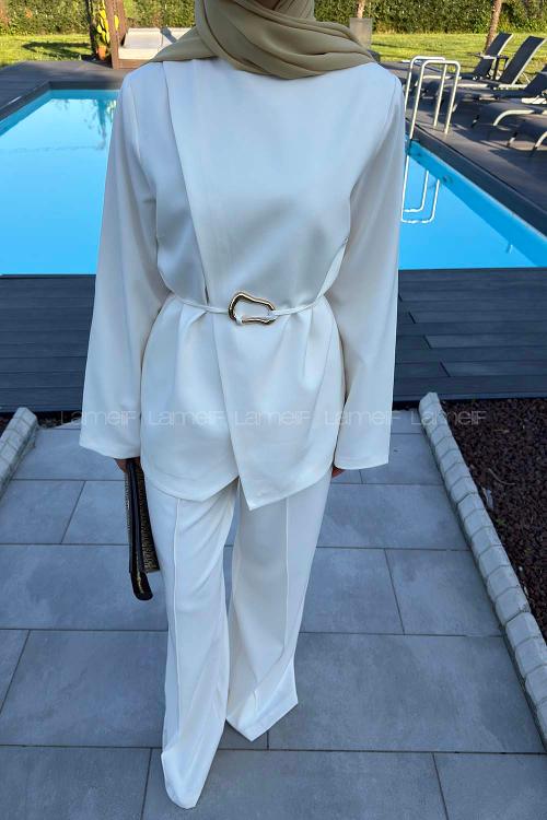 Lamelif Ön Kapama Detaylı Pantolonlu Takım Krem