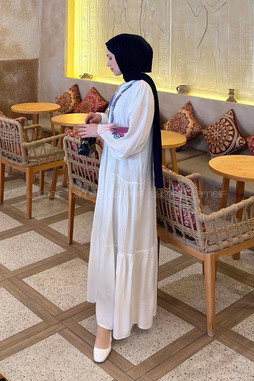 Lamelif Nakış Detaylı Tesettür Elbise Beyaz
