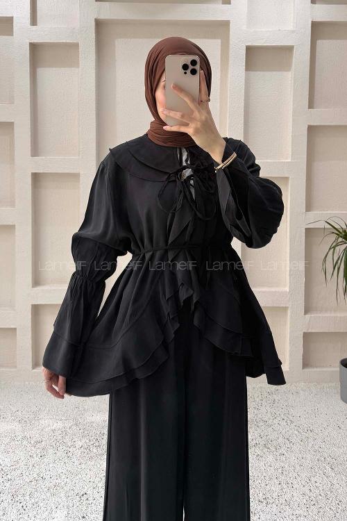 Lamelif Geniş Volan Yakalı Bağlama Detaylı Pantolonlu Takım Siyah