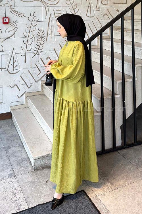 Lamelif Çizgi Detaylı Elbise Yağ Yeşili