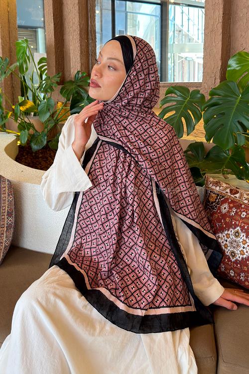 Candy Pink Cotton Fabric Flowering Shawl