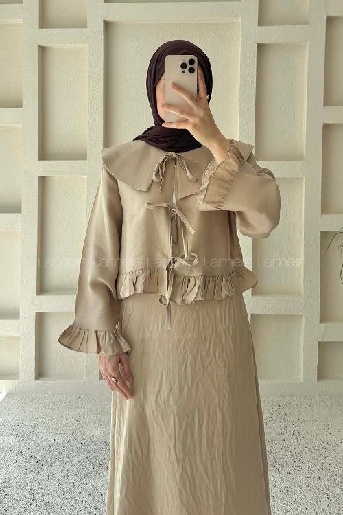 Beige Peter Pan Collar Long Arm Sandy Fabric Straight Skirt Suit