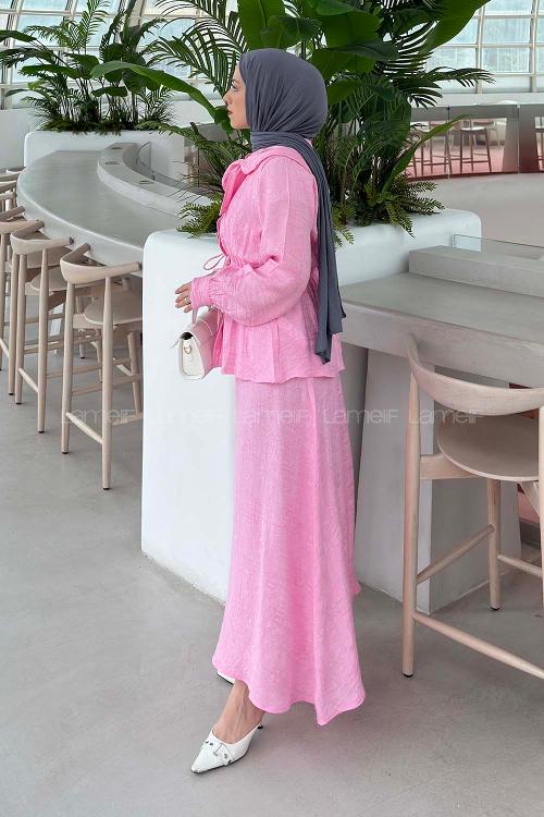 Lamelif Gold Düğmeli Fular Detaylı Etekli Takım Pembe