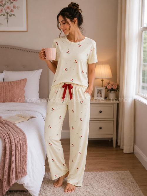 Lamelif Kadın Kiraz Desenli  Cares Kumaş Pijama Takımı