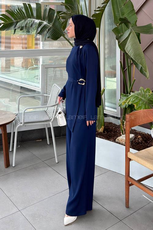 Lamelif Gold Toka Detaylı Tesettür Takım Lacivert