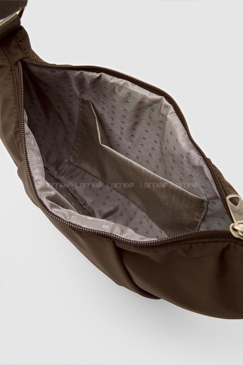 Bitter Brown Buckle Skin Hand Bag Bag