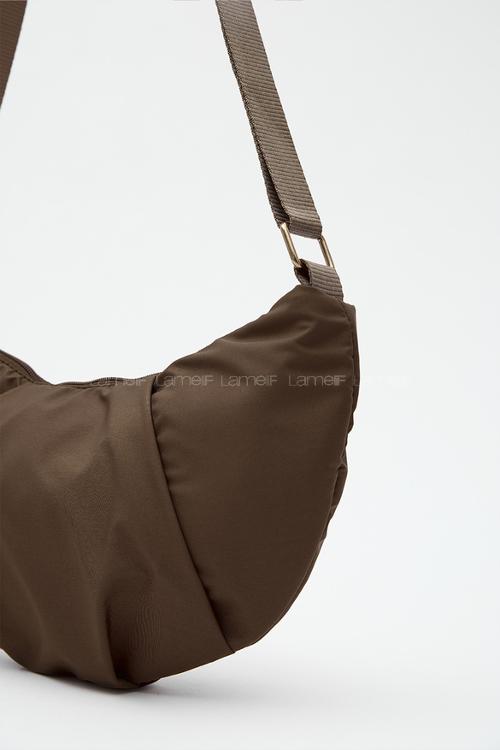 Bitter Brown Buckle Skin Hand Bag Bag