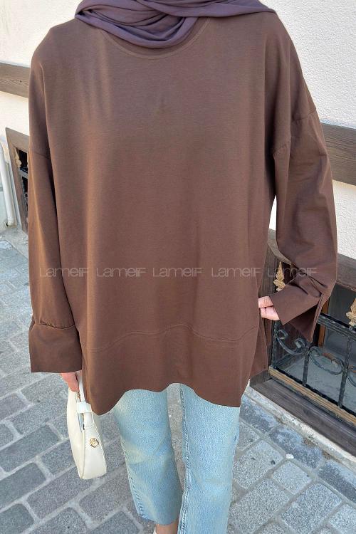 Lamelif Yırtmaç Detaylı Basic Bluz Kahverengi