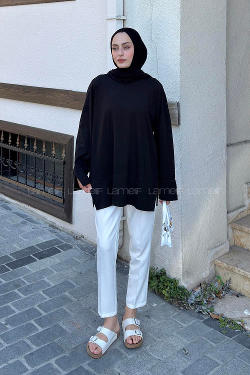 Lamelif Yırtmaç Detaylı Basic Bluz Siyah