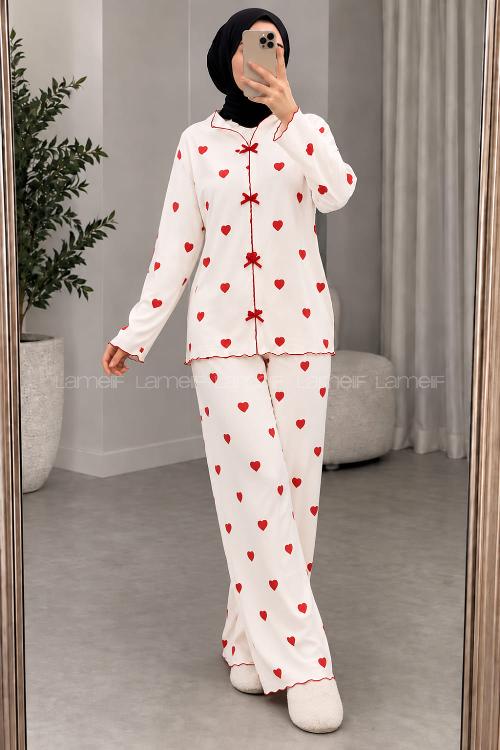 Lamelif Kalp Desenli Fiyonk Detaylı Pijama Takımı