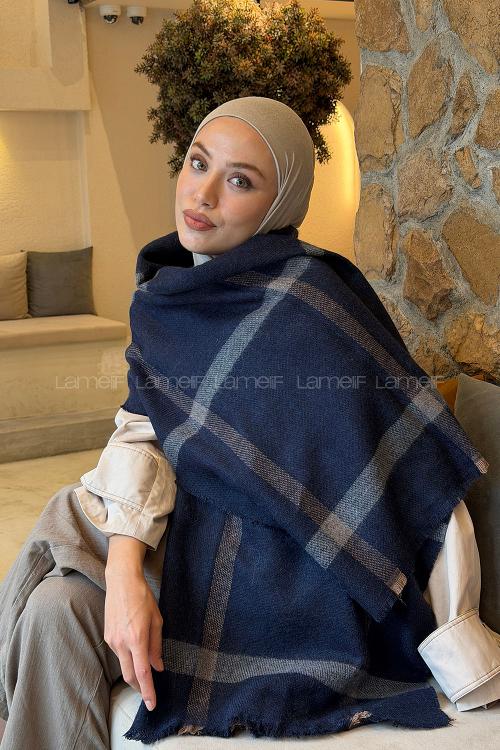 Lamelif Ekose Desen Omuz Şal Lacivert