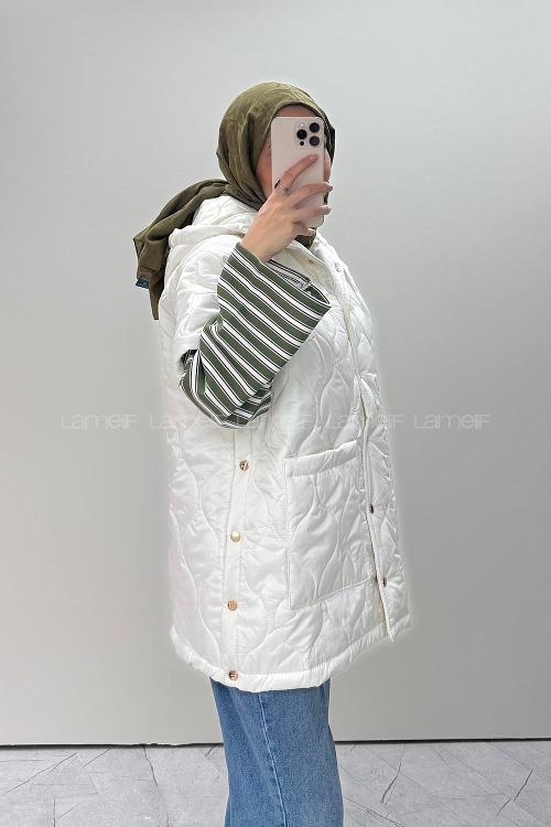 Lamelif Oversize Gold Çıt Çıt Detaylı Şişme Yelek Beyaz